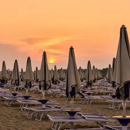 Great With Sunny Terrace In Bibione
